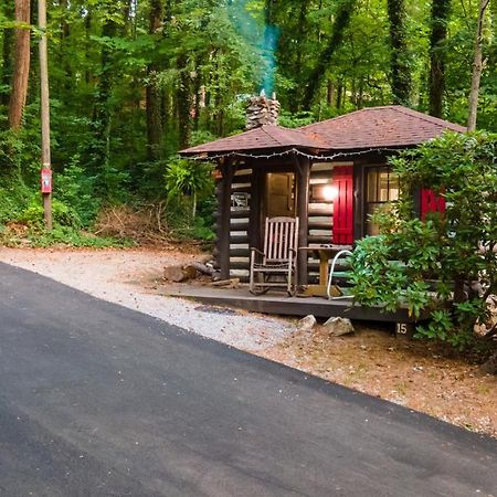 Log Cabin Motor Court Asheville Luaran gambar