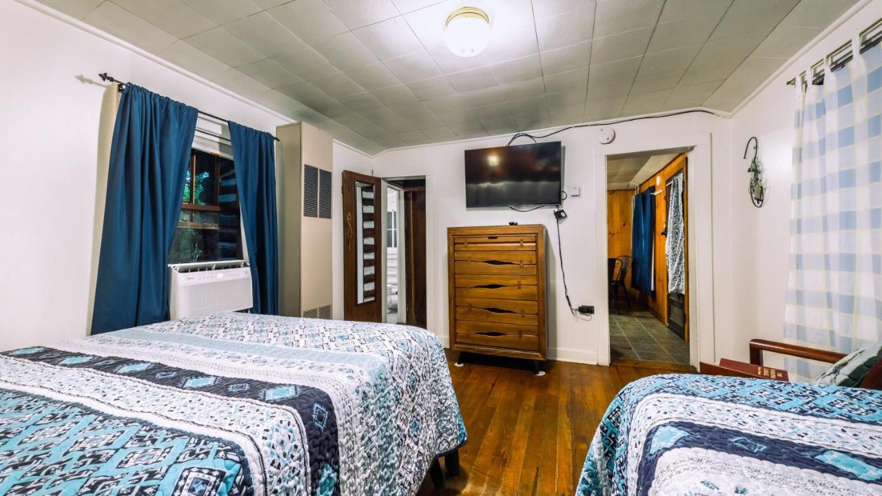 Log Cabin Motor Court Asheville Luaran gambar