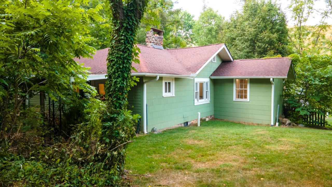 Log Cabin Motor Court Asheville Luaran gambar