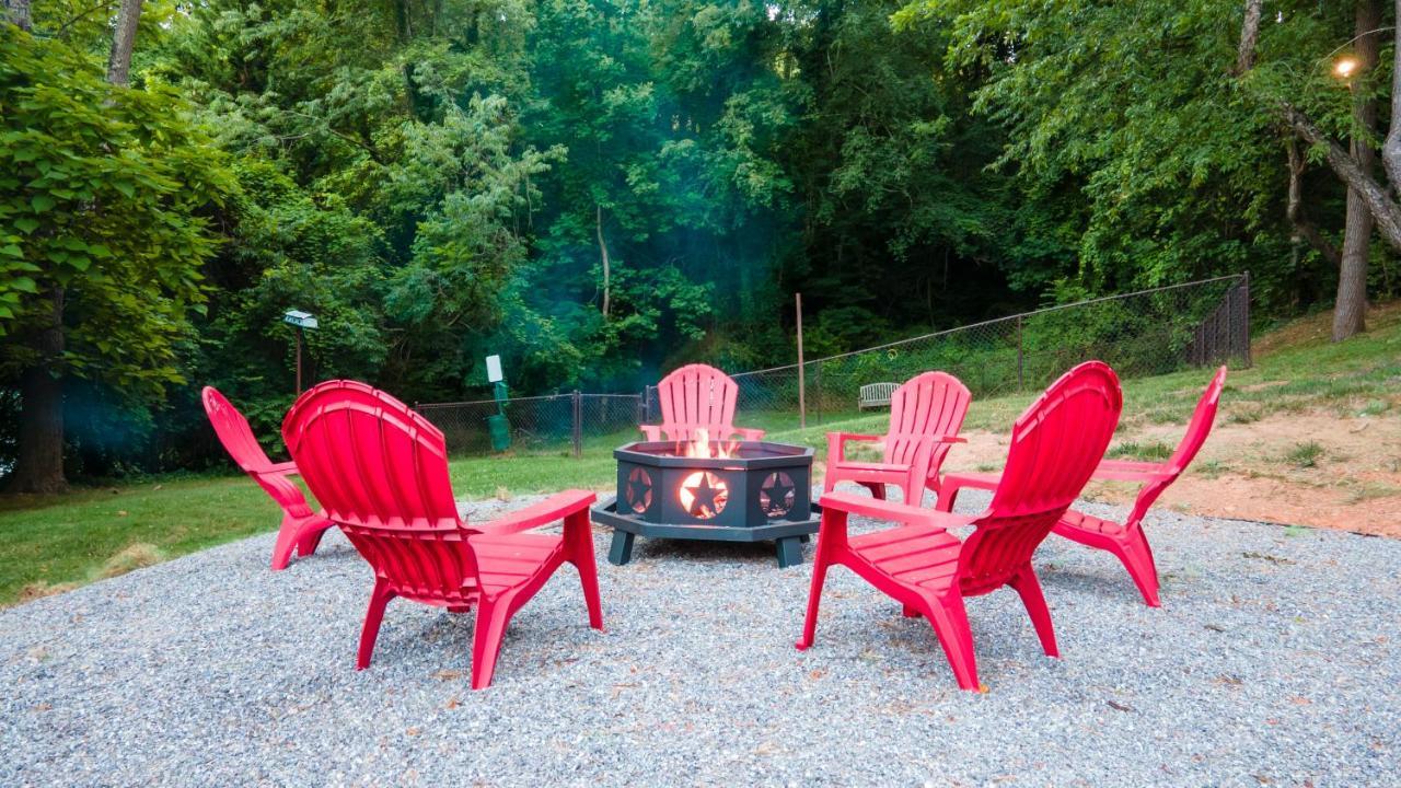 Log Cabin Motor Court Asheville Luaran gambar